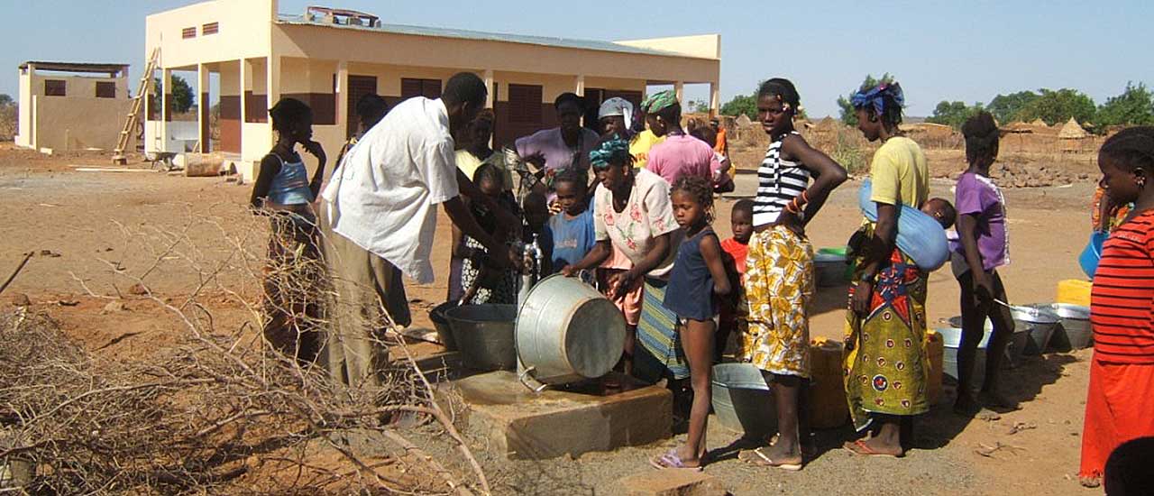 Solicitamos Consultoría para elaborar un manual de buenas prácticas sobre nuestro trabajo en Mali